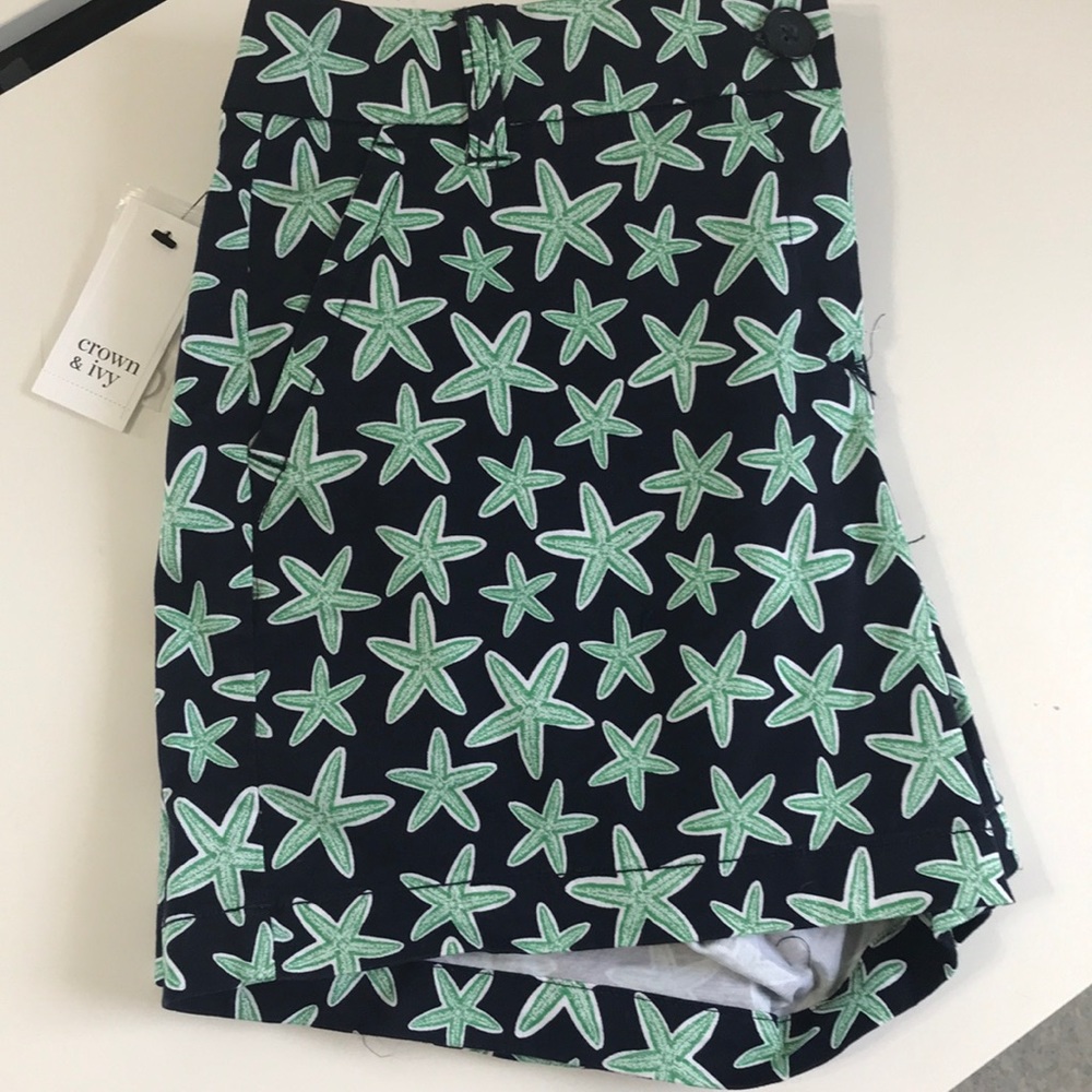 Crown and Ivy starfish shorts size 6
